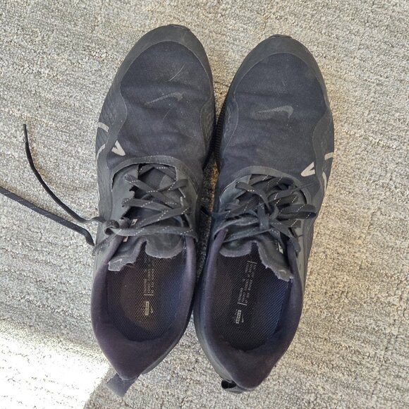 Nike Zoom Gravity 2 Men’s Size 12 Running Shoes Black Athletic Sneakers - Picture 5 of 6